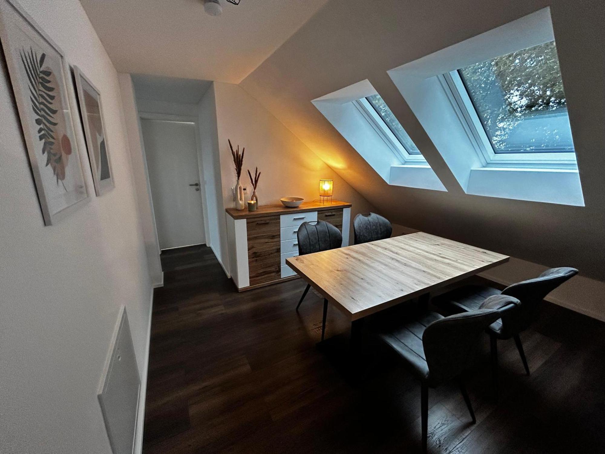 Moderne Ferienwohnung Fuer Familien Im Dachgeschoss Bosau エクステリア 写真